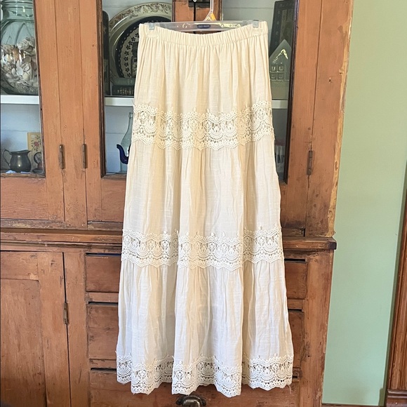 Dresses & Skirts - Vintage Cream Cotton Lace Maxi Skirt